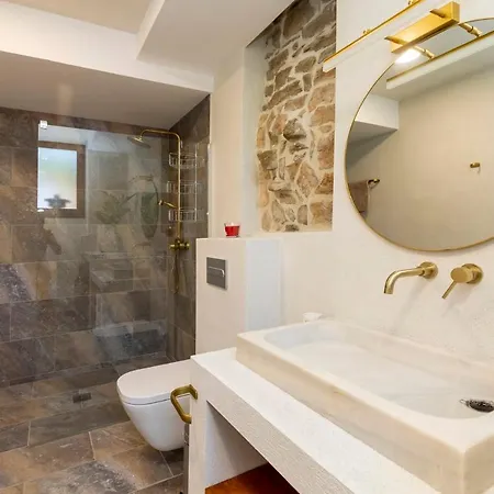 21 Sleeps Private Pool & Bbq Near Barcelona