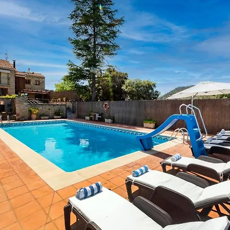 21 Sleeps Private Pool & Bbq Near Barcelona Villa