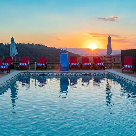21 Sleeps Private Pool & Bbq Near Barcelona *