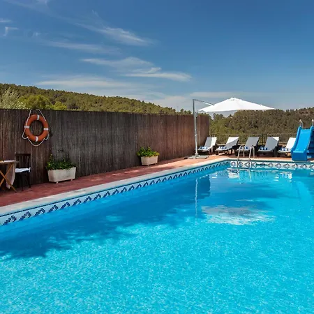 Villa 21 Sleeps Private Pool & Bbq Near Barcelona *
