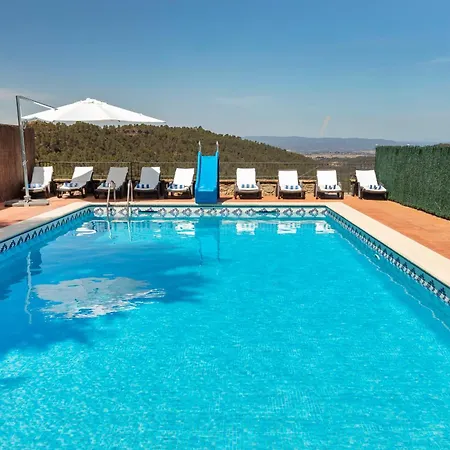 21 Sleeps Private Pool & Bbq Near Barcelona Rocafort (Catalonia)